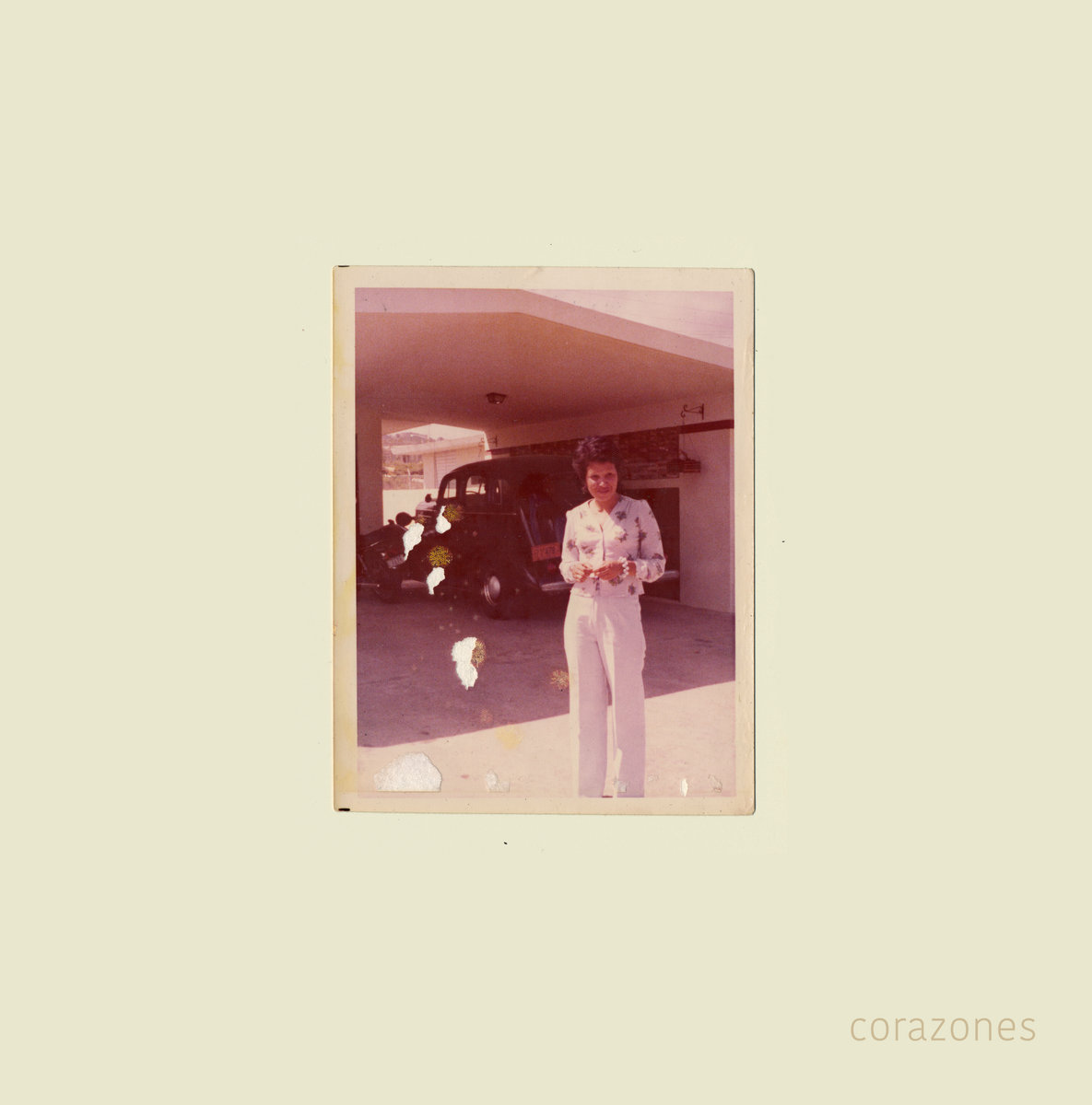 Corazones: Album Cover